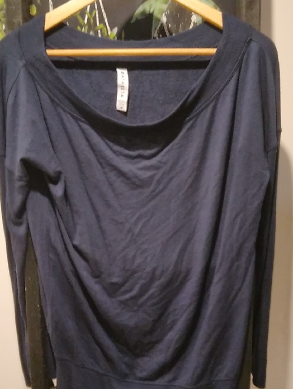 Women's Athleta Long Sleeve Workout Top